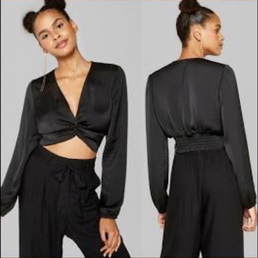 Wild Fable Size Large Black Twisted Knot Crop Top